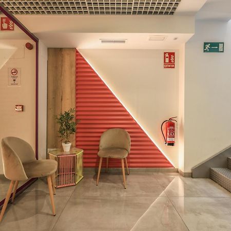 Amazinn Places Blasco De Garay 105 Madrid Exteriör bild